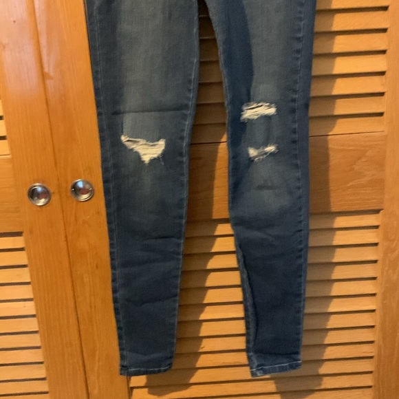 Jennifer Lopez jeans - Picture 3 of 4